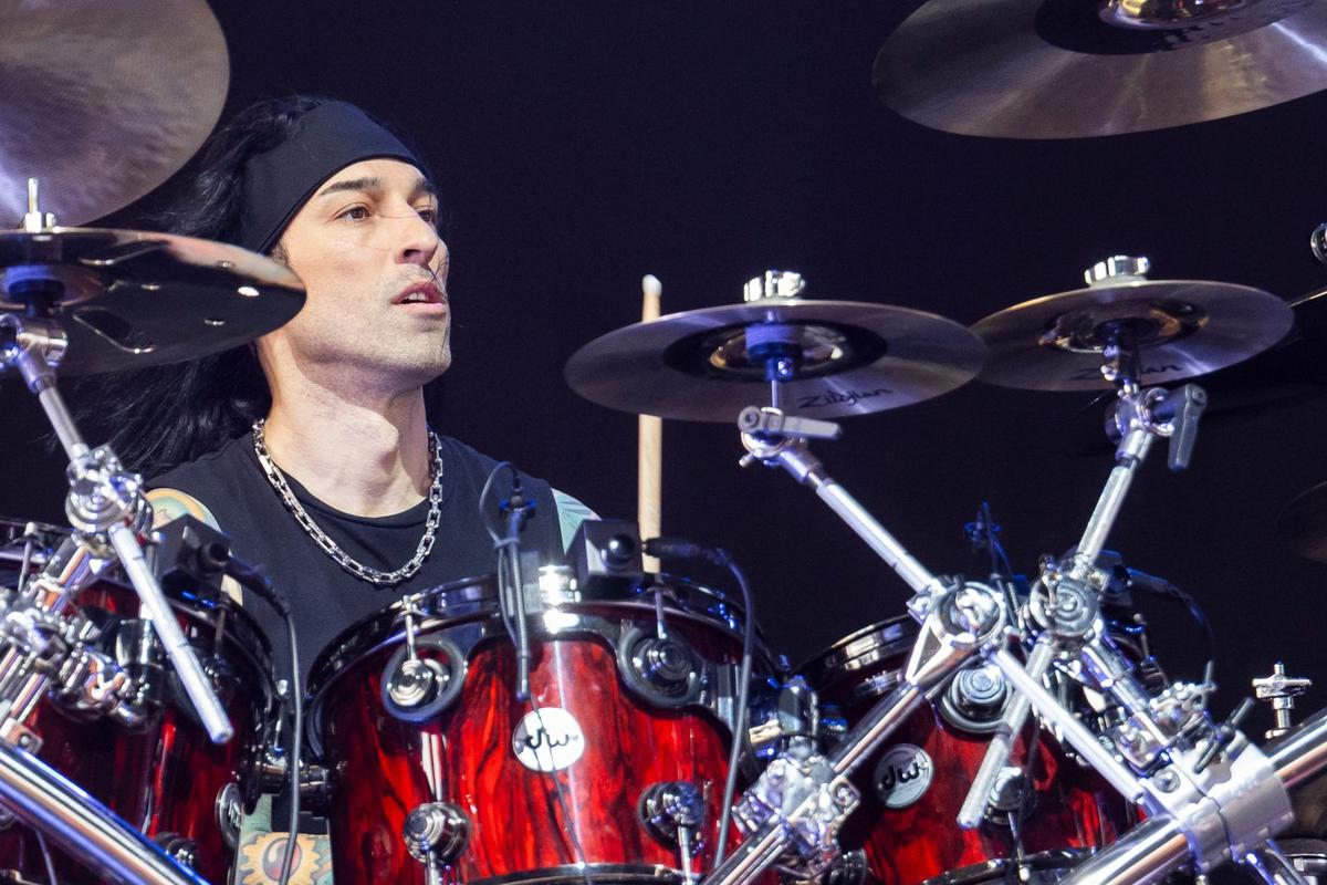 Christian 'CC' Coma abandona la gira europea 2026 de Black Veil Brides