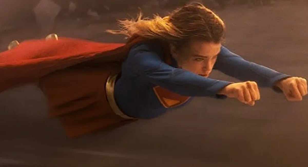 DC Studios enciende la mecha en un sensacional tráiler final de 'Supergirl' y está en pleno pico (vídeo)