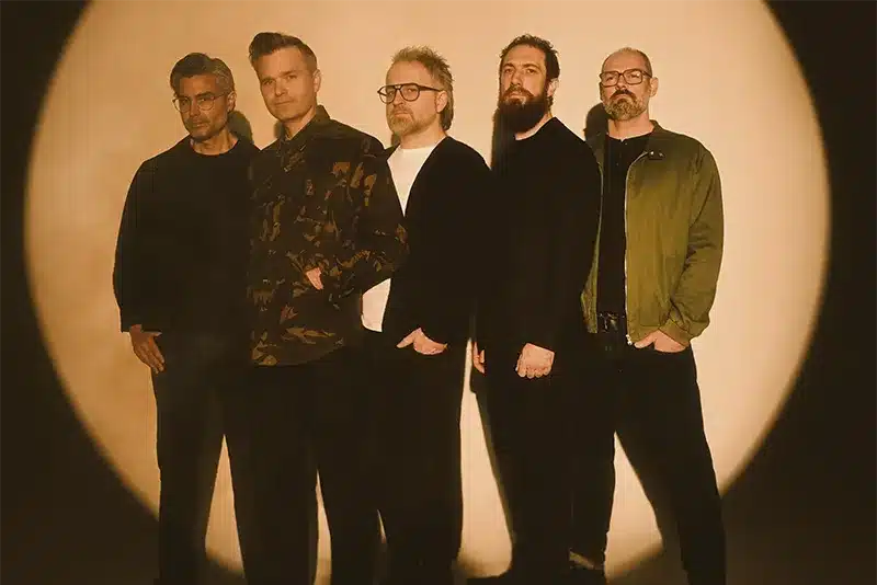 Death Cab for Cutie mira hacia atrás y hacia adelante »PopMatters