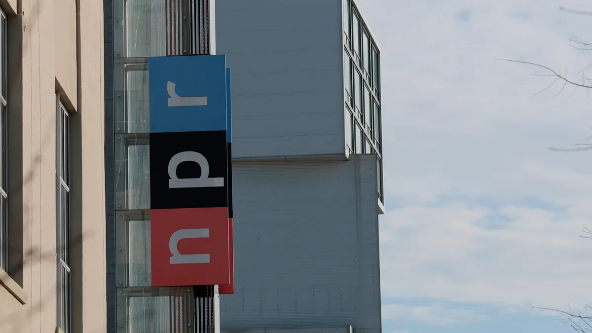 El acuerdo de estación de radio amplía la señal de NPR al oeste y norte del condado