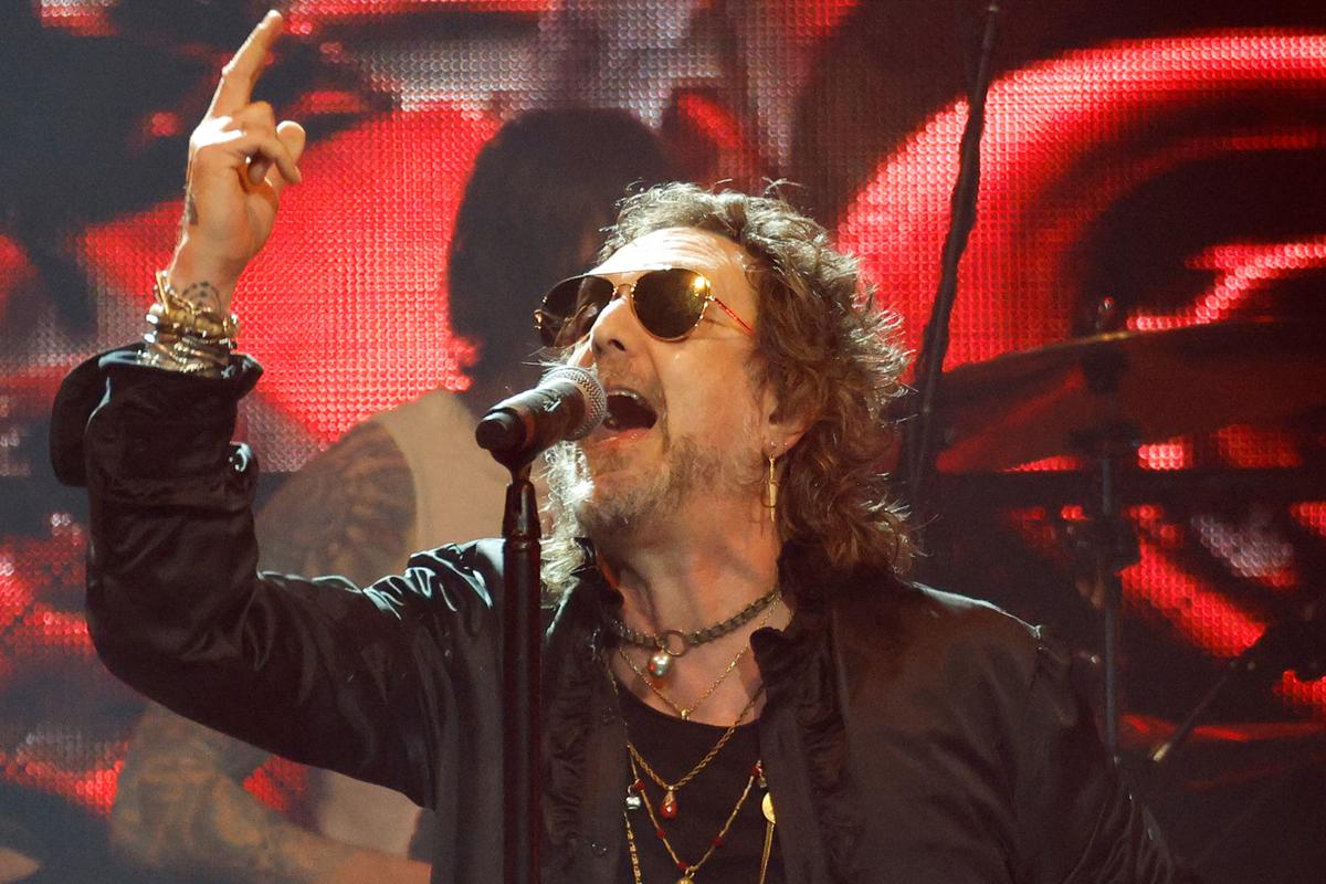 El líder de Black Crowes responde después de que los comentarios en el escenario se vuelven virales