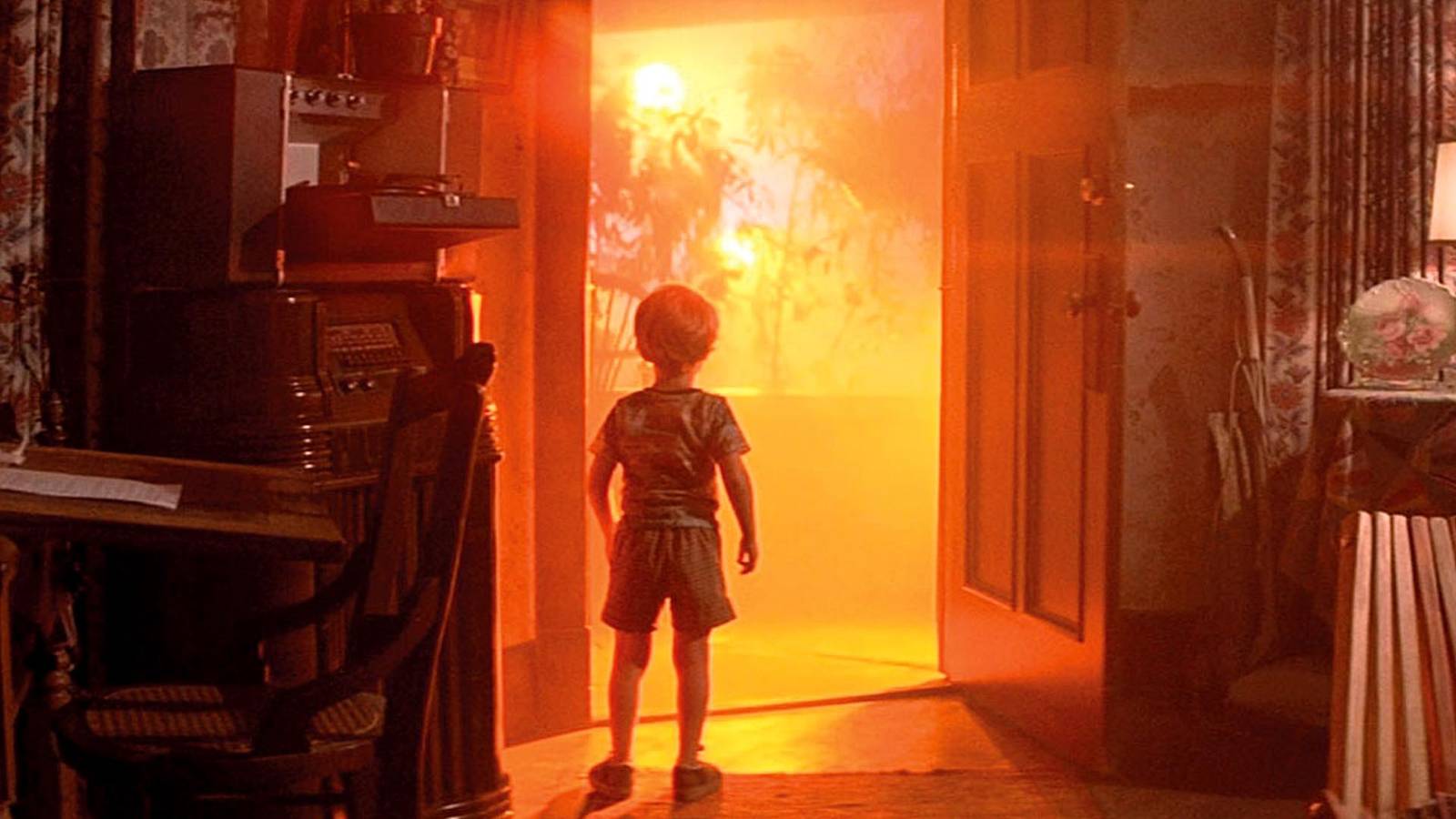 El thriller sobrenatural de A24 supera oficialmente en taquilla a la obra maestra de ciencia ficción de Spielberg