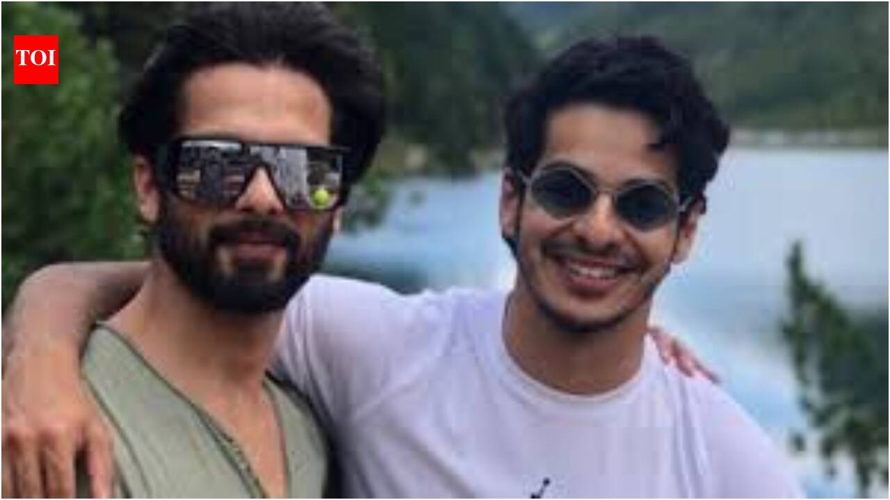 Ishaan Khatter: 'Me cambió los pañales, por lo que cada discusión termina con: 'Soy mayor que tú': Ishaan Khatter habla sobre su diferencia de edad de 15 años con la estrella de 'Cocktail 2' Shahid Kapoor | Noticias de películas hindi