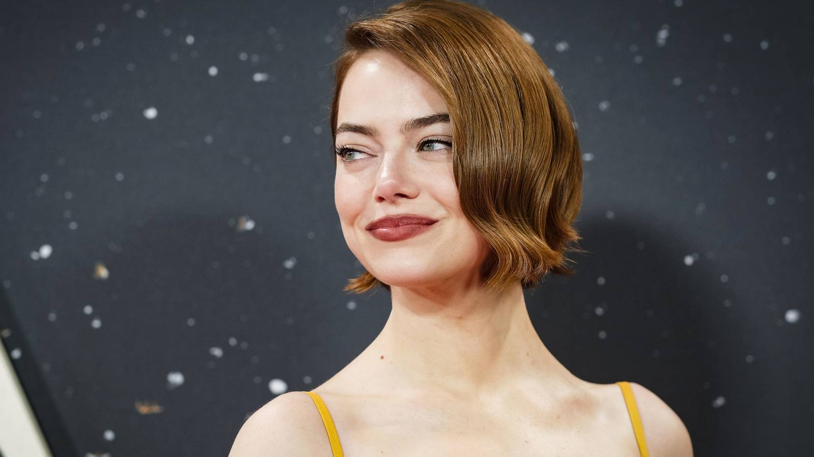 La reinvención de ciencia ficción con clasificación R de 142 minutos de Emma Stone finalmente llega a Netflix