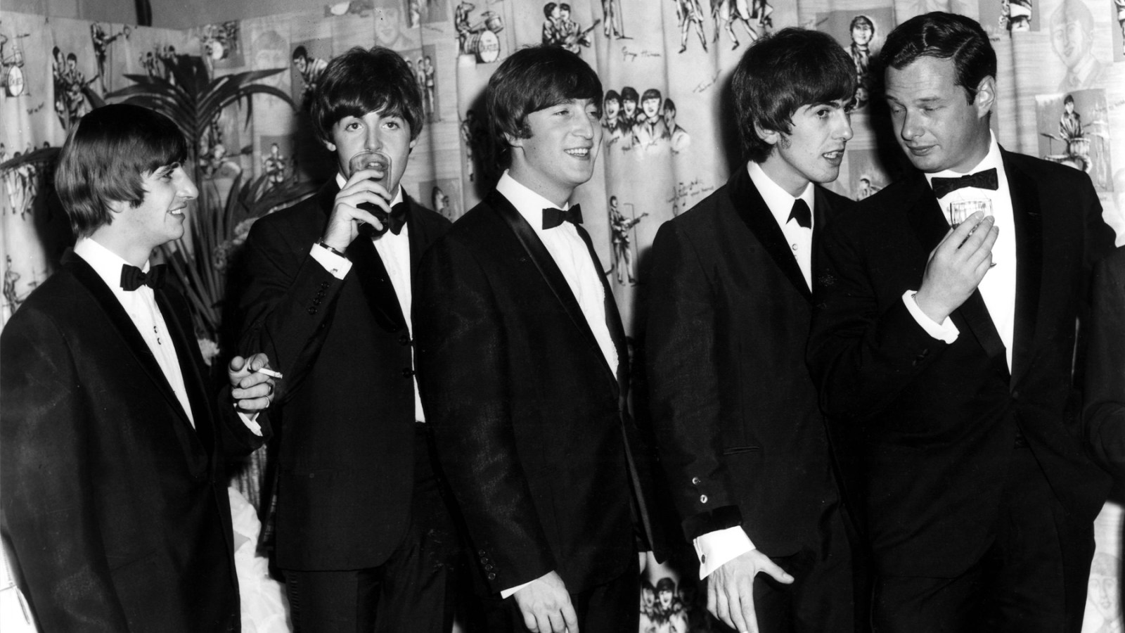 La trágica vida del manager de los Beatles, Brian Epstein, explorada en un nuevo libro