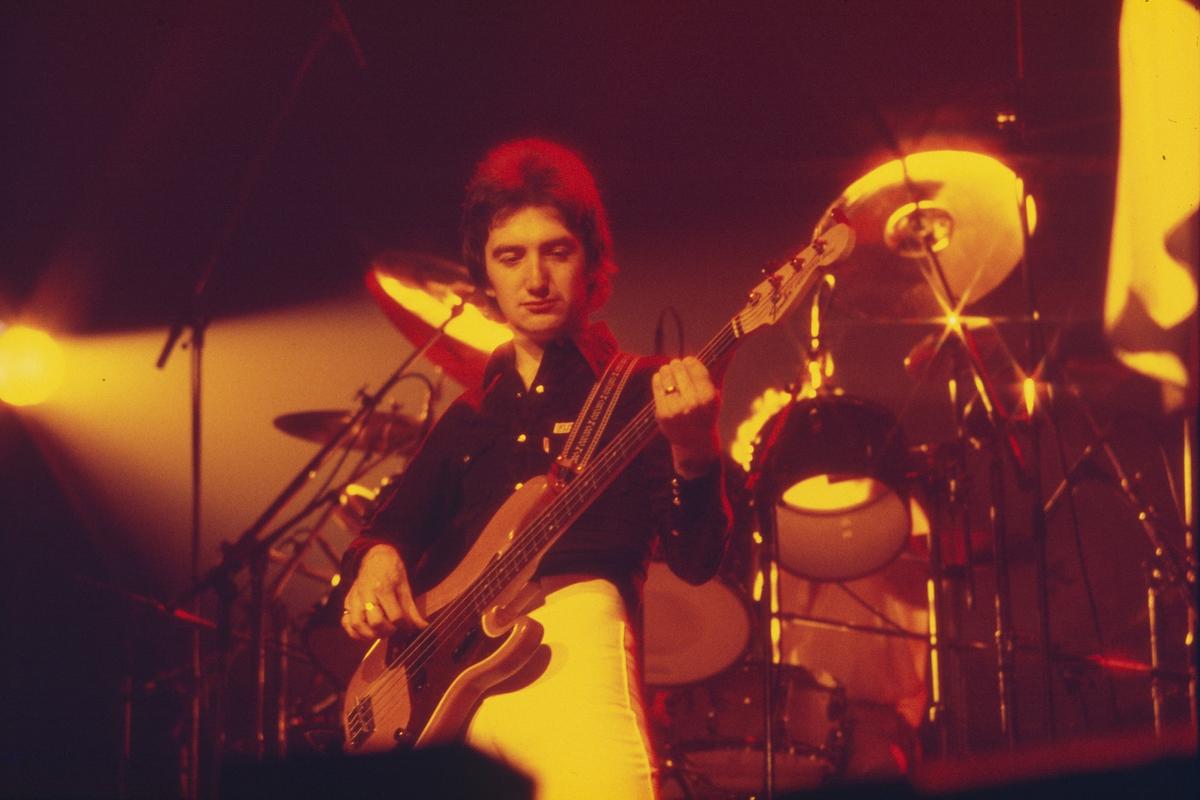 Las 12 canciones de Queen de John Deacon clasificadas