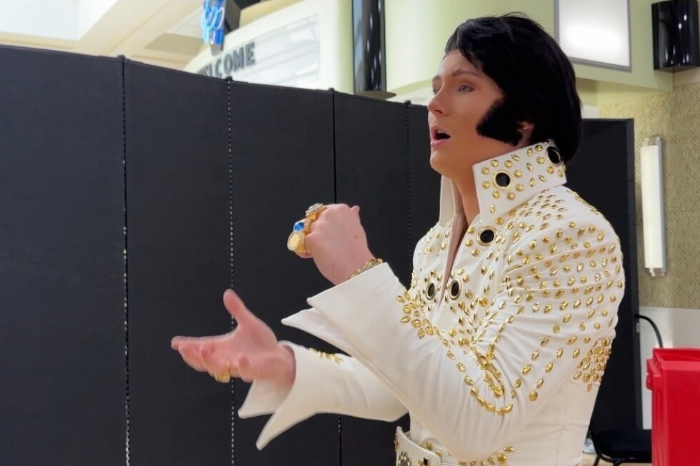Los jóvenes fanáticos de Elvis mantienen vivo su legado en el Festival Tupelo Elvis