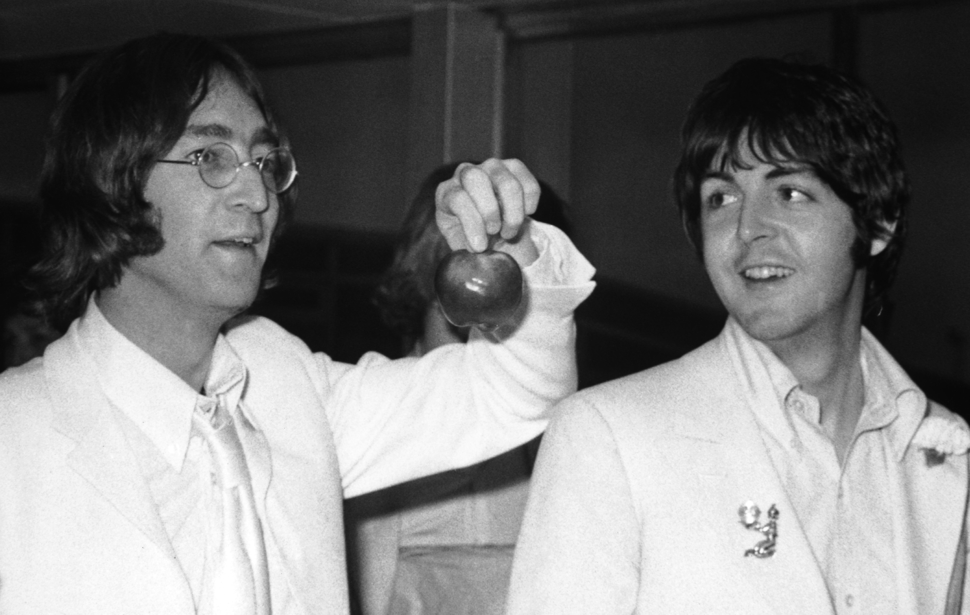 Paul McCartney sobre hacer las paces con John Lennon después de una pelea: "En ese momento, fue muy doloroso, como si me clavaran pequeños puñales"