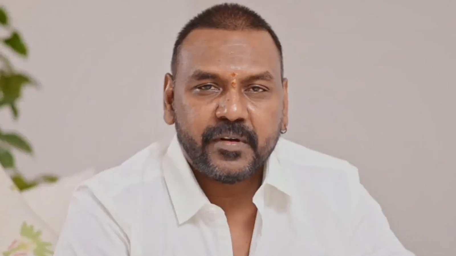 Raghava Lawrence reacciona a la reacción violenta por la analogía del 'perro callejero': 'Completamente engañosa'
