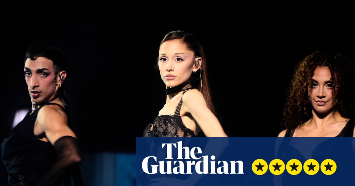 Reseña de Ariana Grande: éxitos brillantes y voces poderosas en un impresionante regreso al escenario | Ariana Grande