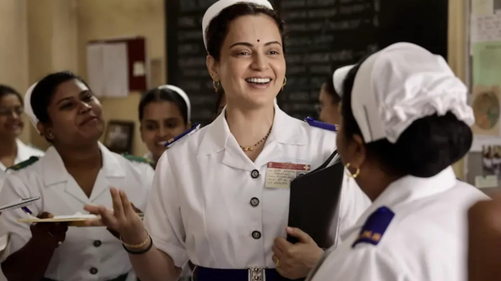 Reseña de Bharat Bhhagya Viddhaata: Kangana Ranaut se asegura de no volverse más grande que una película