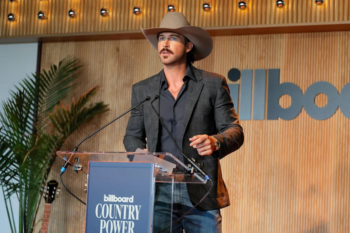 Riley Green, Miranda Lambert, Tucker Wetmore y más honrados en el evento Country Power Players 2026 de Billboard