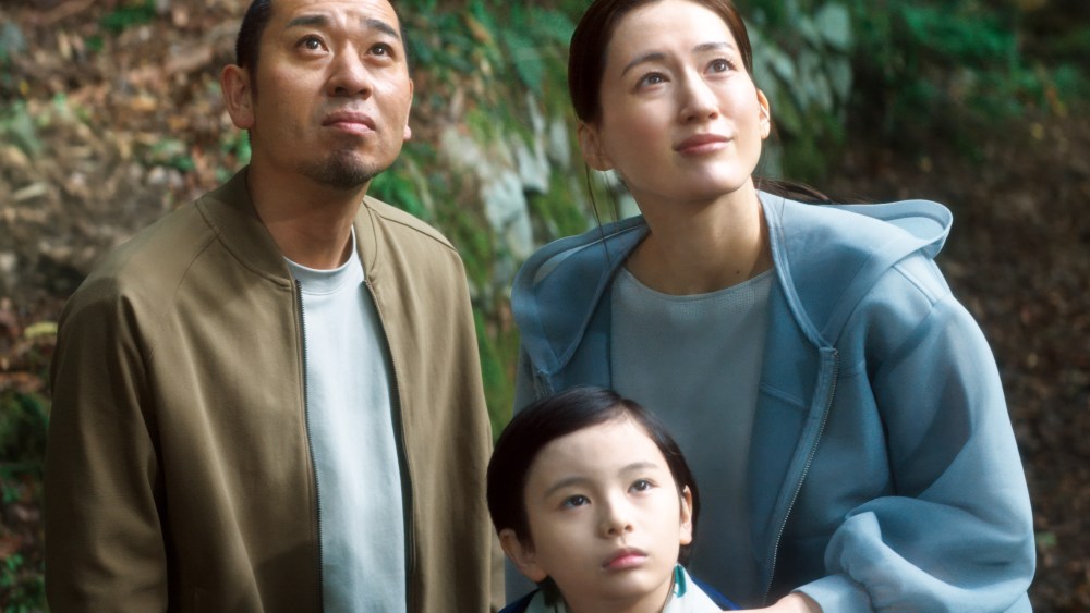 'Sheep in the Box' de Kore-eda y Hirose Suzu lideran Japón recorta la programación de 2026
