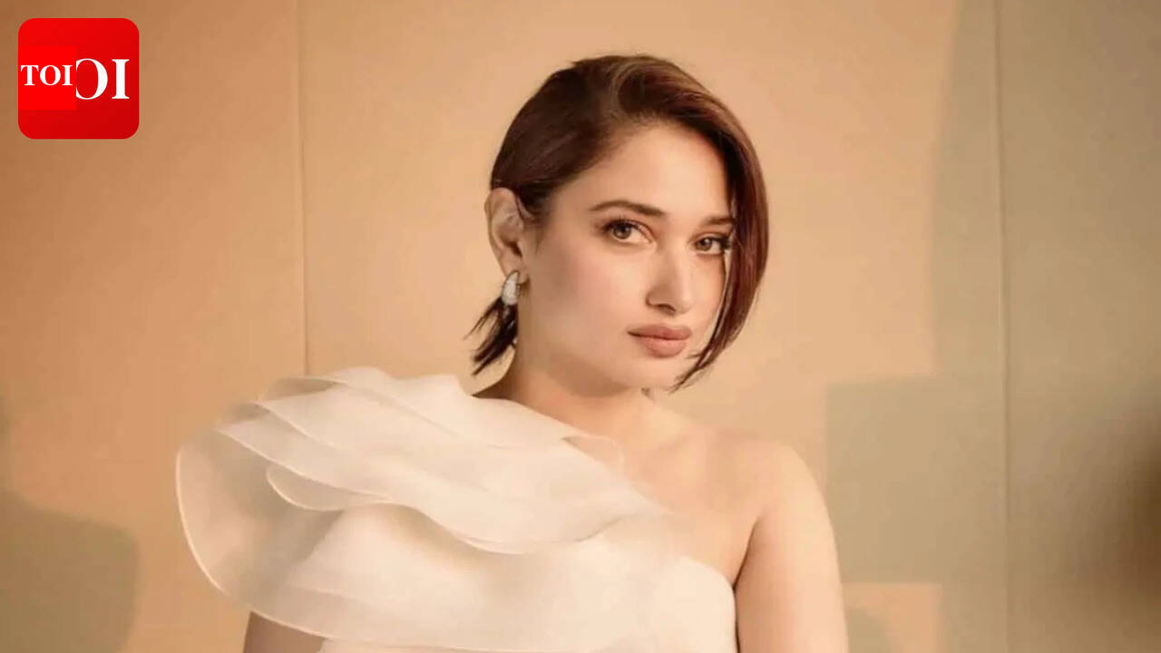 Tamannah Bhatia se sincera sobre la 'mirada' patriarcal en el sur en medio de la disputa 'Peddi' de Janhvi Kapoor, revela por qué no llama a sus números de baile 'canciones temáticas': 'No es muy elogioso' |